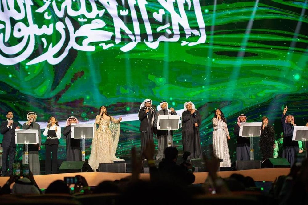 أبرز الفنانين في حفل رياض تريو نايت