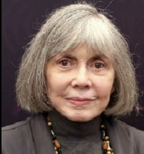 أنجيلا كوكاوسكي مديرة أعمال كيم كارداشيان 