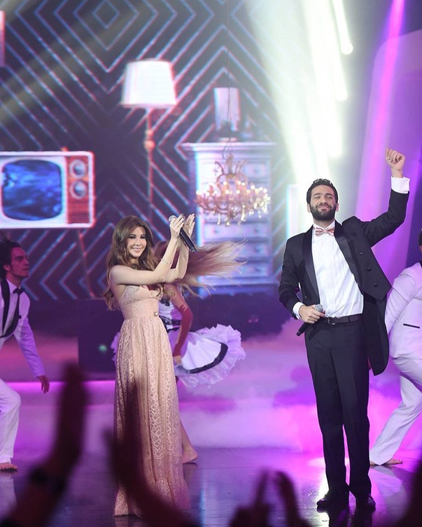 نانسي عجرم في فستان من إيلي صعب