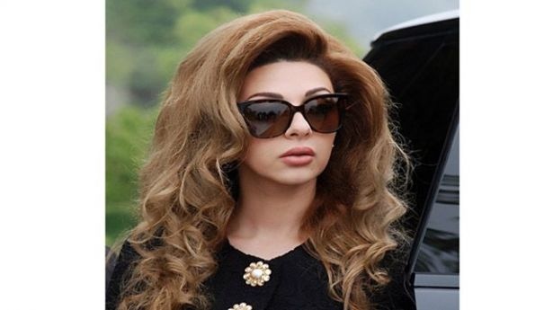 ميريام فارس تعود للفن بعد إنتهاء فترة الحداد
