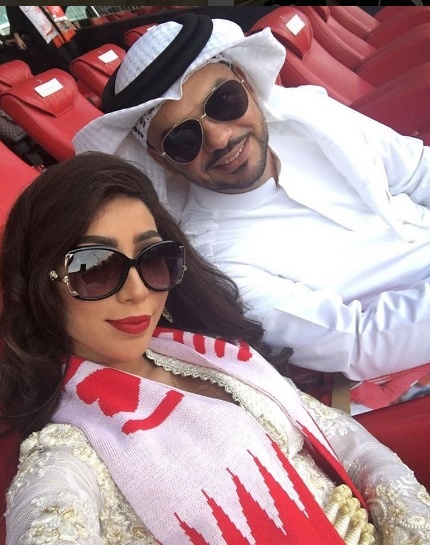 مع زوجها محمد الترك في صورة سابقة لهما