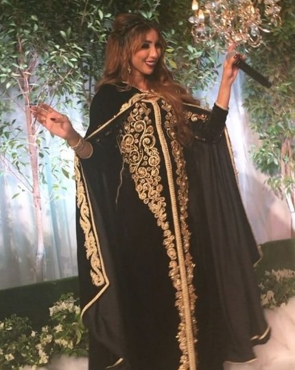 فستان دنيا بطمة يكشف حملها مؤخرا