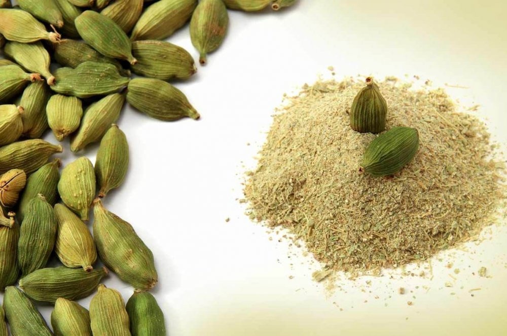 خليط مطحون الهيل مع قشر القهو مفيدة لرشاقة السعوديات.