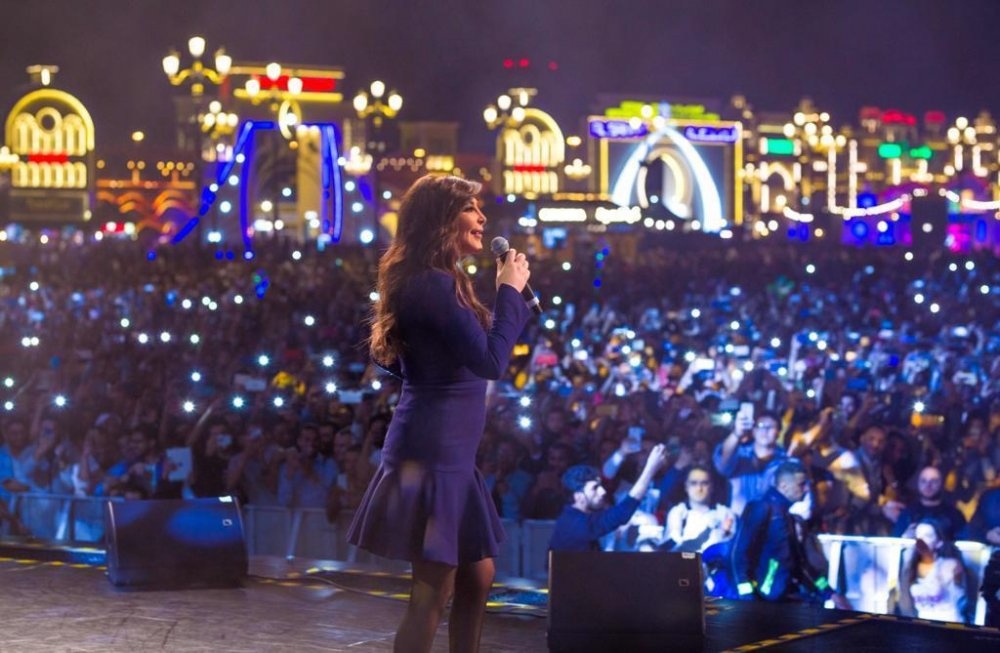 اليسا تحقق رقم قياسي في حفلها الأخير