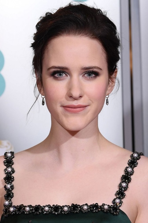 أبرز إطلالات النجمات الجمالية في حفل Bafta في 2019