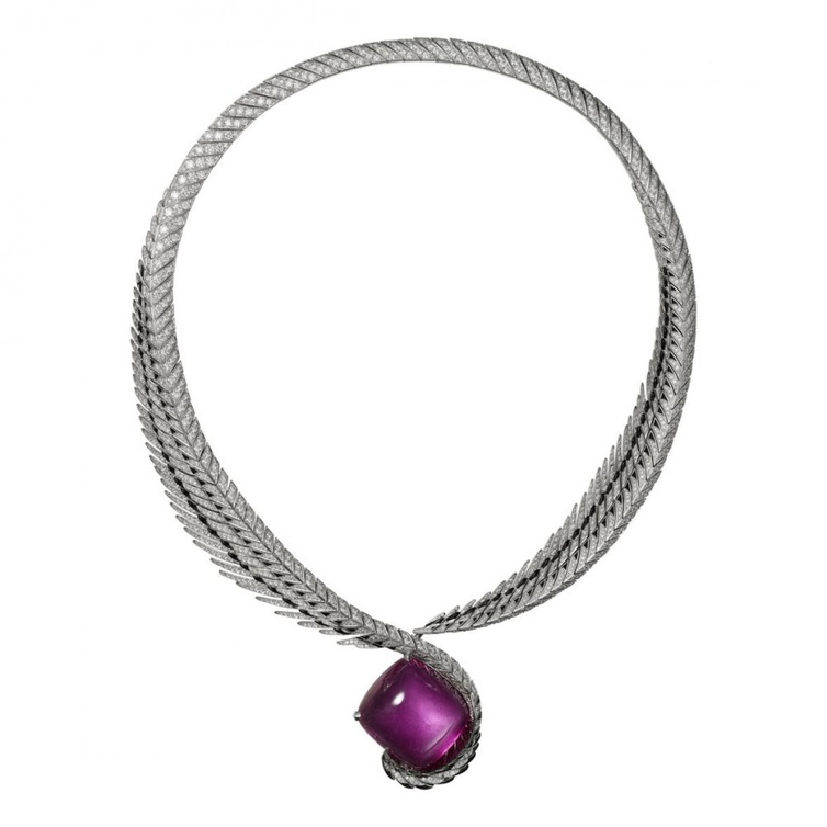 قلادة من كارتييه Cartier