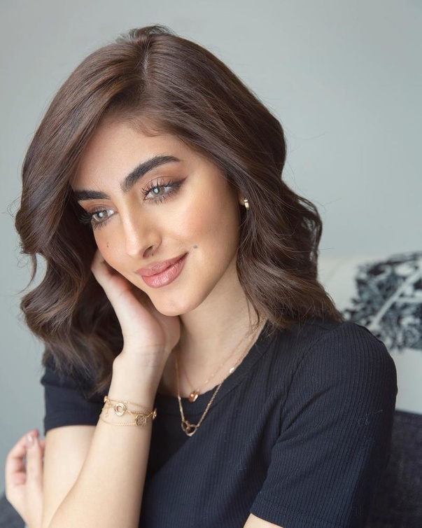 تسريحة شعر ويفي من وحي جود عزيز
