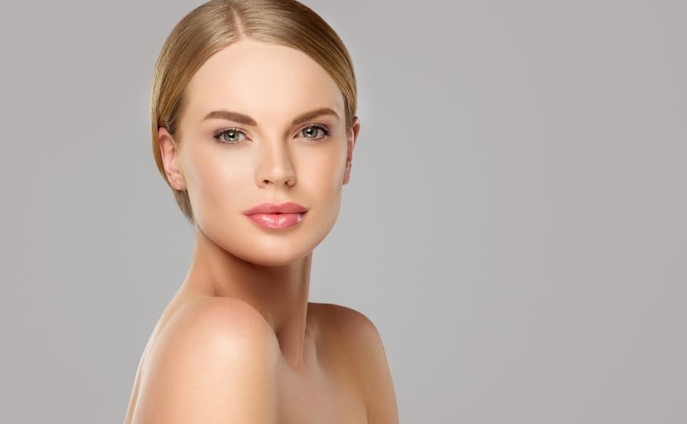 _skin booster يعزز توهجاً طبيعياً وإشراقاً مميزاً للبشرة