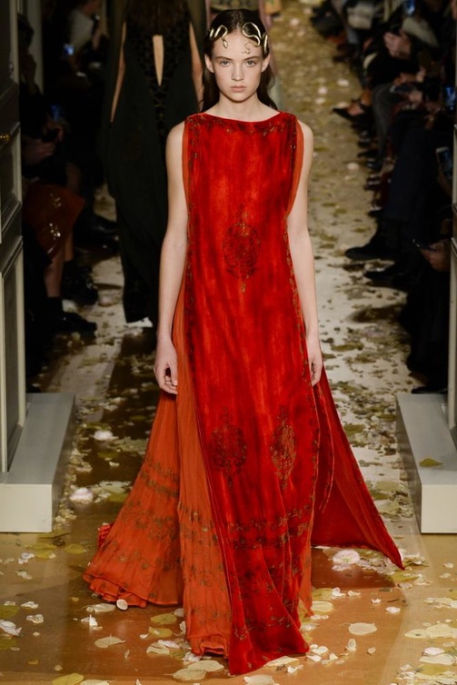 من مجموعة فالنتينو لربيع ٢٠١٦ Valentino