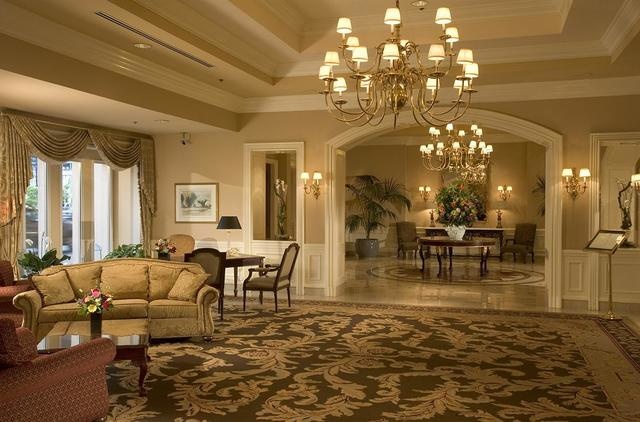 فندق The Sutton Place – الديكور الداخلي