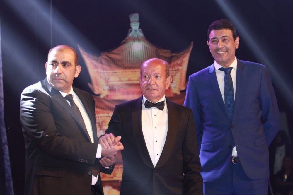 المشاهير يساندون لطفي لبيب
