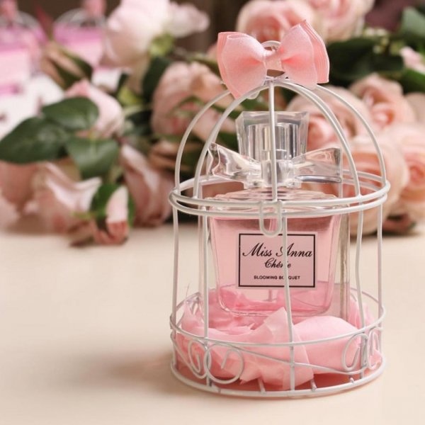 العطور بطريقة مميزة