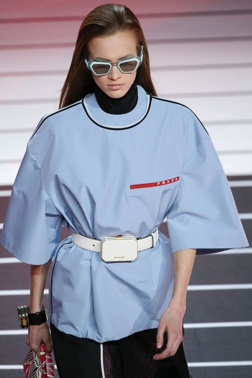  حقيبة خصر من Prada