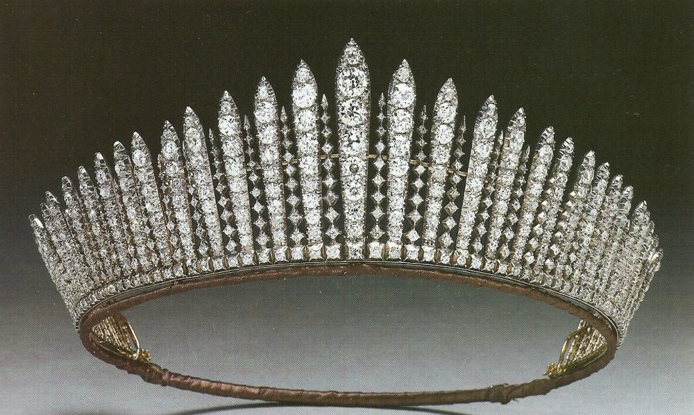 تاج Queen Mary's fringe