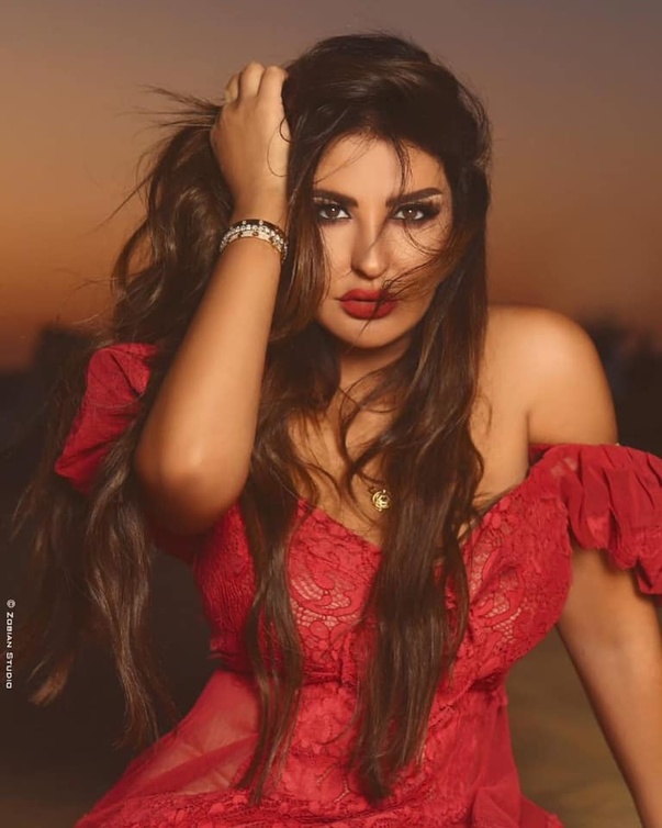 شذى حسون بالشعر الويفي