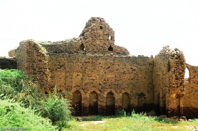 أسوار قلعى الحمى الحصينة - المصدر صفحة جازان أرض أجدادي
