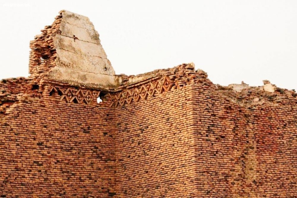 صورة ساحرة لقلعة الحمى التاريخية - المصدر صفحة جازان أرض أجدادي