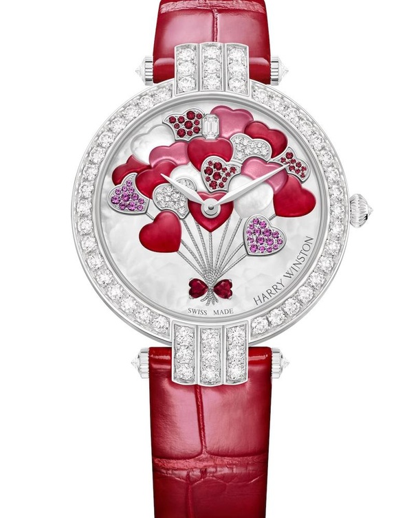 ساعة Flying Hearts من Premier Valentine من هاري وينستون Harry Winston