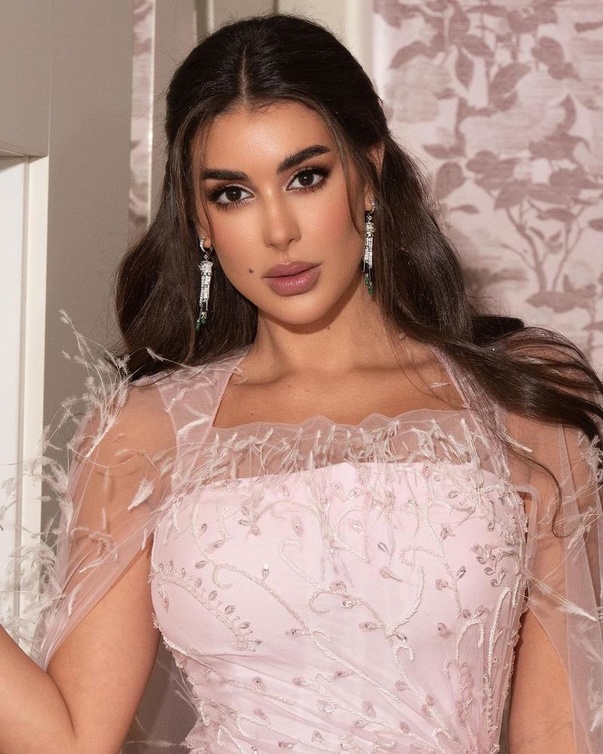 ياسمين صبري بصورة على انستغرام