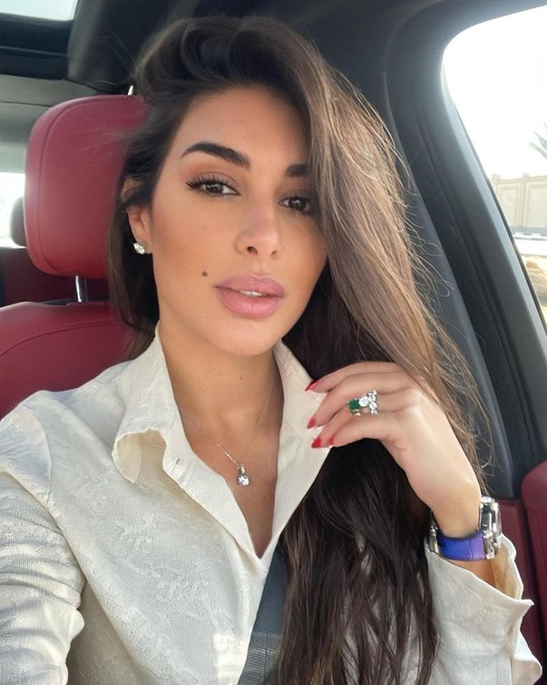 ياسمين صبري بصورة على انستغرام