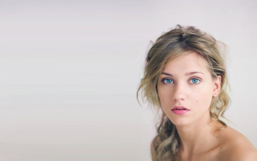 الممثلة الروسية Kristina Asmus