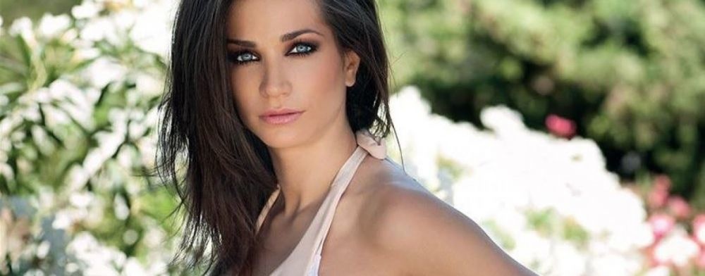 النجمة اليونانية  Katerina Geronikolou