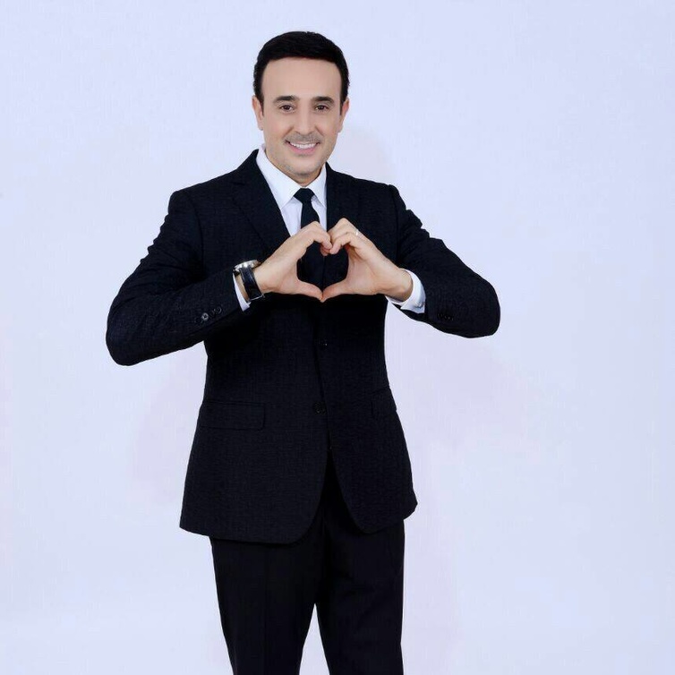 الفنان صابر الرباعي يتجاهل تهديده بالقتل