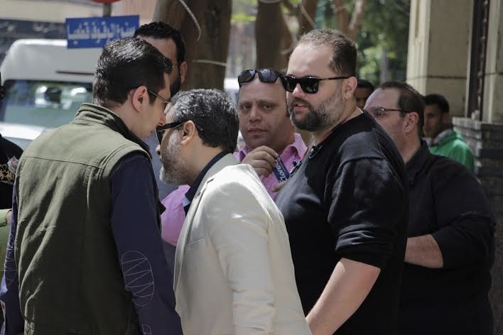 لماذا غاب محمود عبد العزيز عن جنازة حماته الاولى