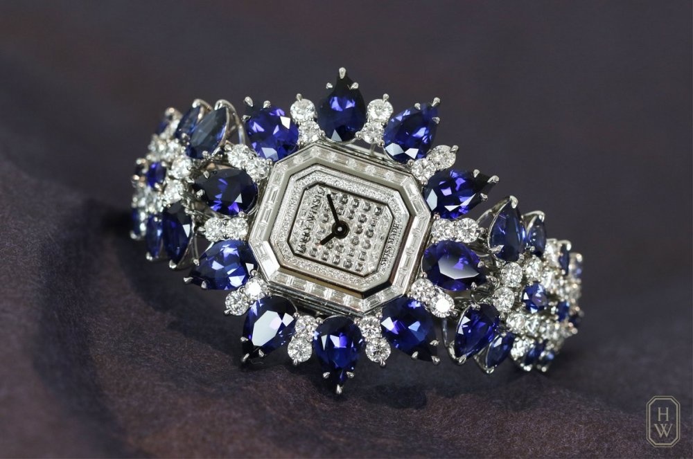 ساعة من هاري ونستونHarry Winston