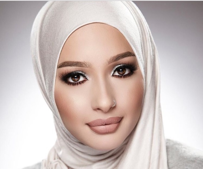 مكياج متألق من نورا عافية
