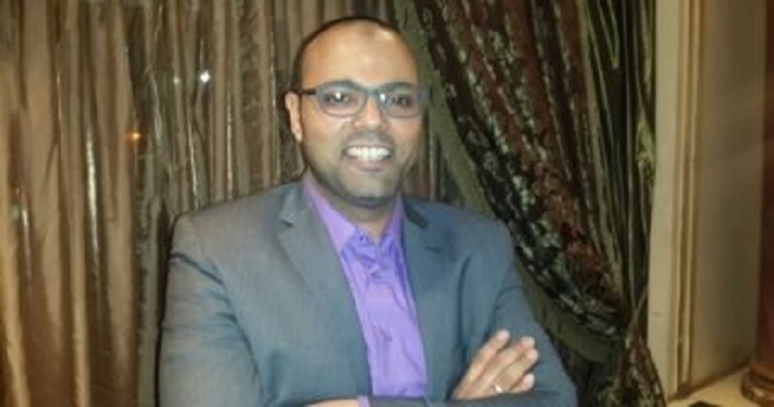 نجل الفنان المرسي ابو العباس