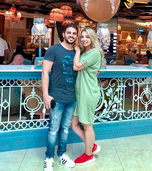 محمد رشاد ومي حلمي بصورة من شهر العسل