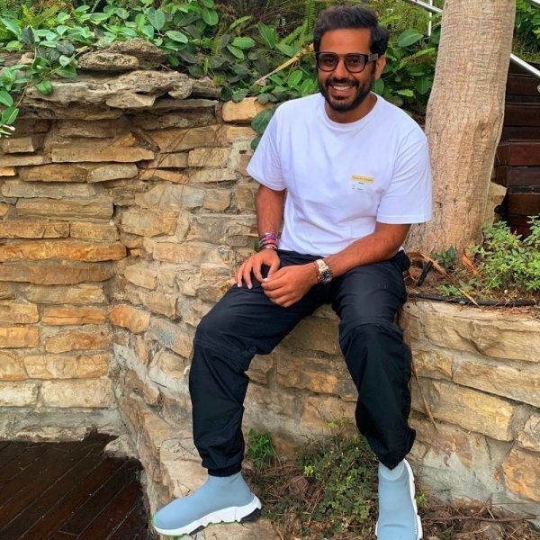 الفنان عبدالله بوشهري
