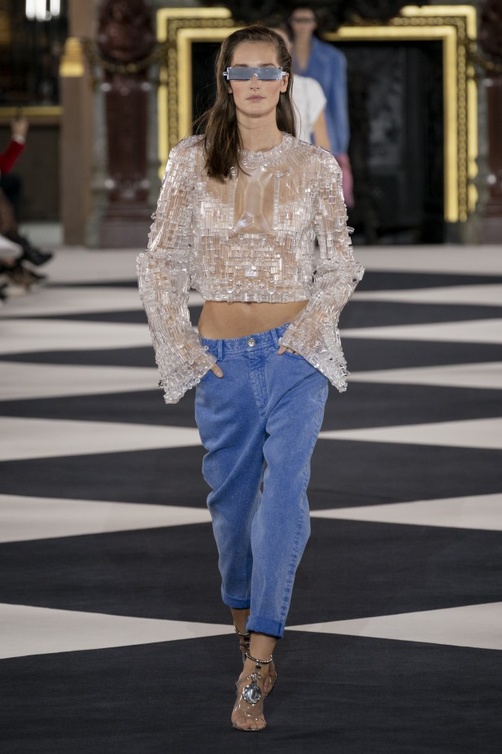 صيحة الـصيحة الـ Cropped Denim من تصميم Balmain