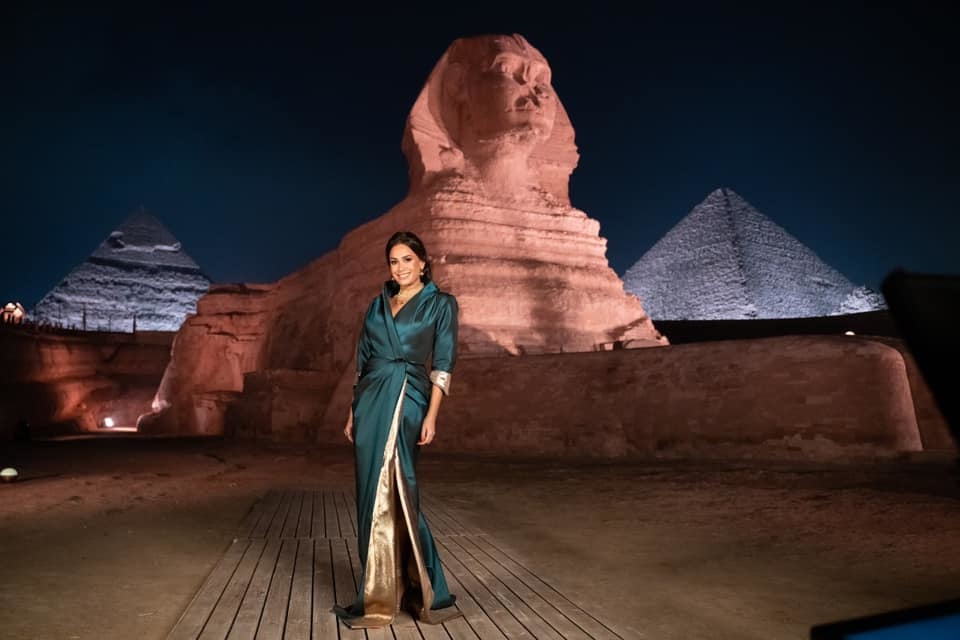تألقت هند صبري بإطلالة باللون الأخضر من تصميم مرمر حليم