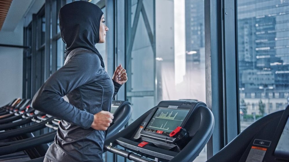ممارسة التمارين الرياضية في رمضان وأثناء الصيام آمنة وممكنة