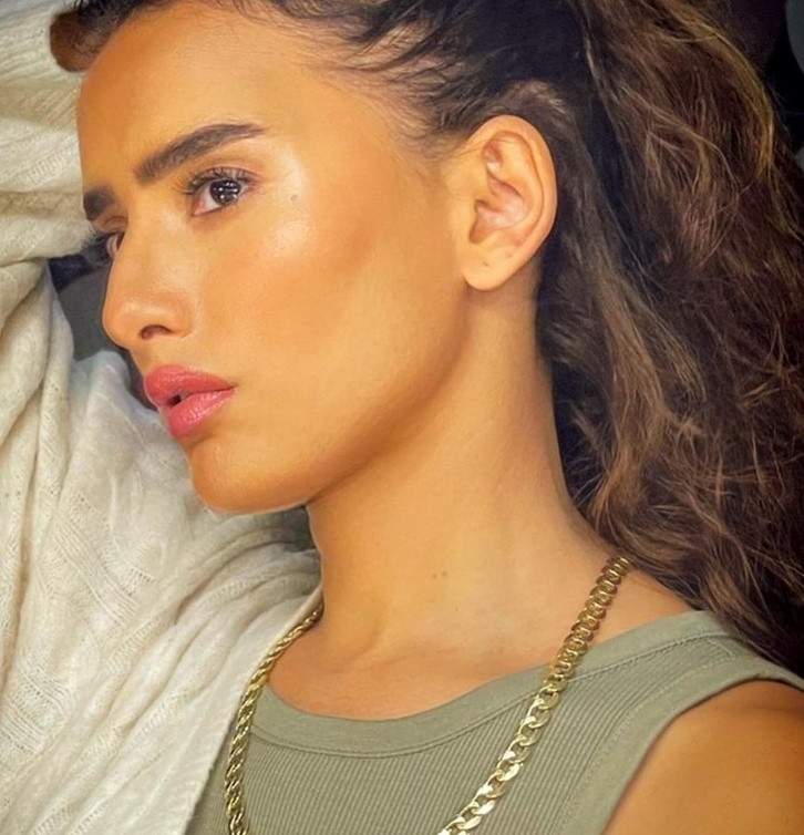 الفنانة زينة