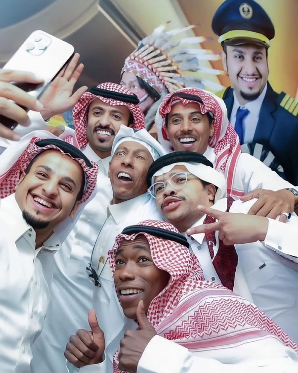 قبل نهاية الحلقة، تبدأ الأحداث المثيرة عندما تخطيء قريبة إحدى الفتيات التي للتو لزيارة الفتيات في الاستراحة، حيث تدخل استراحة الشباب بالخطأ،