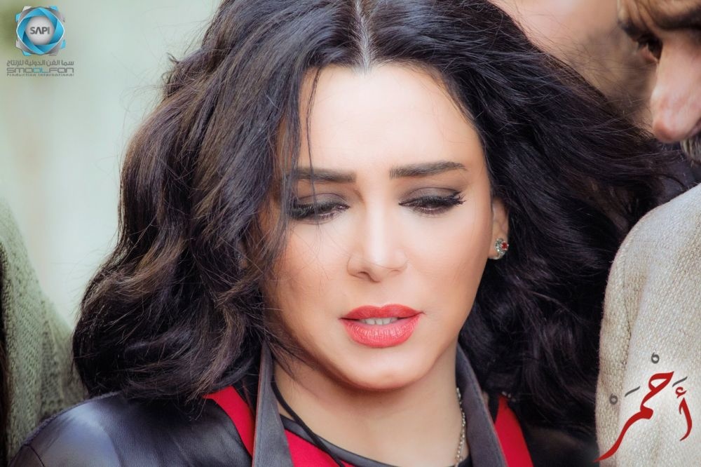 لقطة من مسلسل "احمر" المقرر عرضه في رمضان