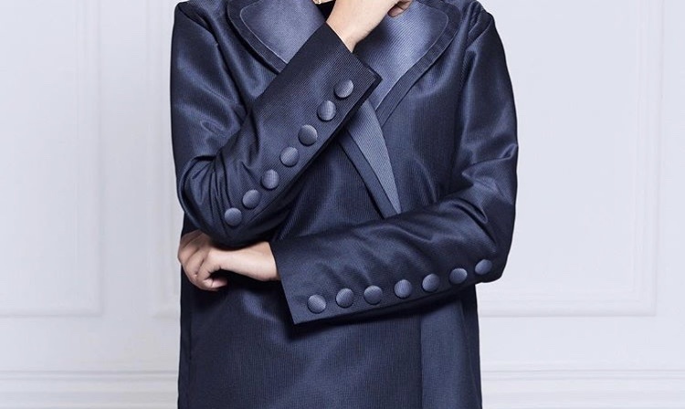 عباية بقصة البليزر من Reema Abayas