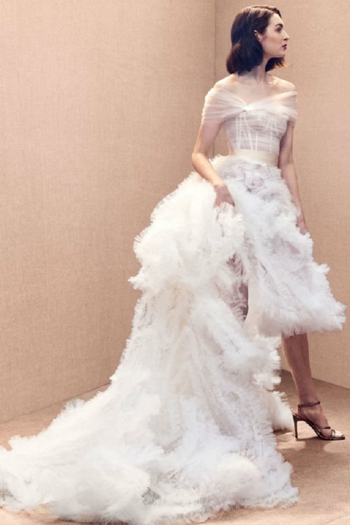فستان من oscar de la renta