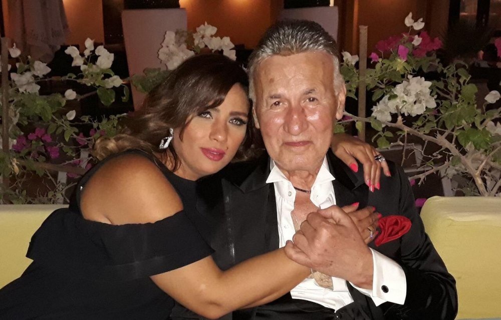  عزت ابو عوف واميرة