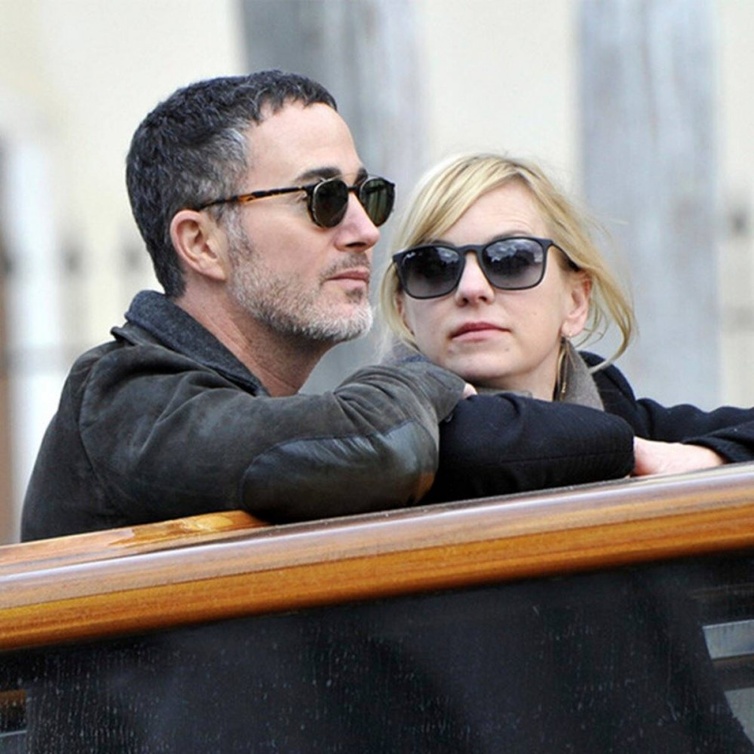  آنا فاريس Anna Faris تخطط للزواج من ميخائيل باريت