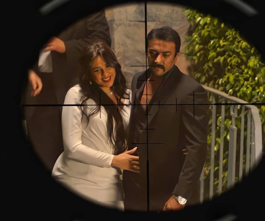 ياسمين عبد العزيز واحمد العوضي في مسلسل اللي مالوش كبير