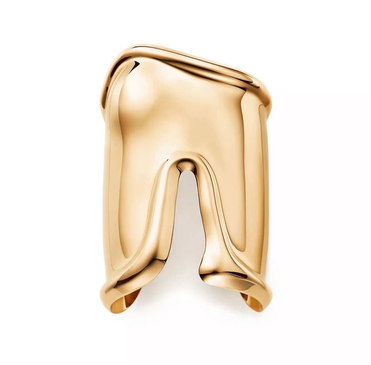 سوار Large Bone Cuff من تصميم Elsa Peretti من دار Tiffany & Co