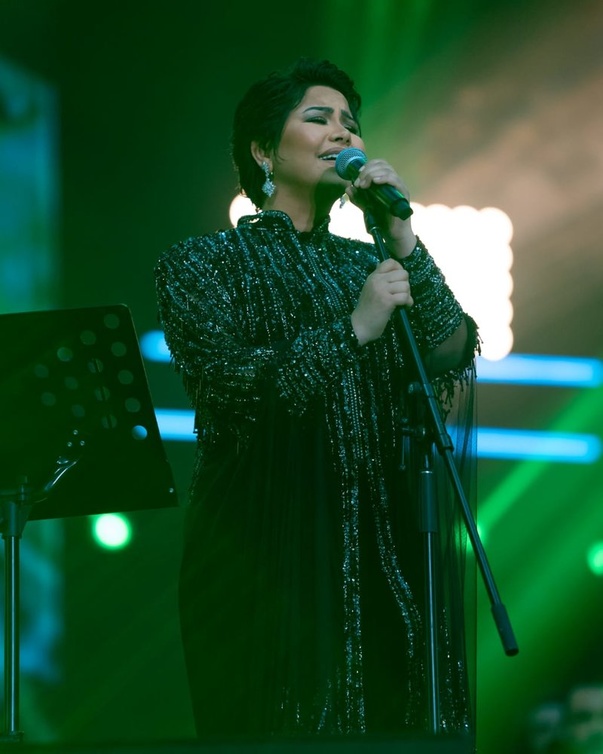 شيرين عبدالوهاب تتألق في حفلها في أبو ظبي