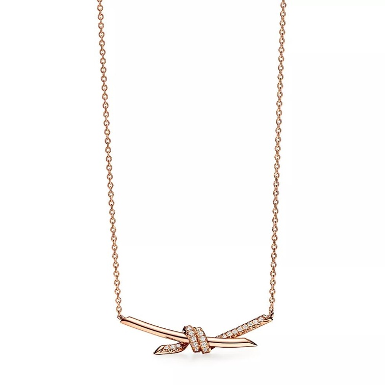 قلادة Tiffany Knot من تيفاني Tiffany & Co