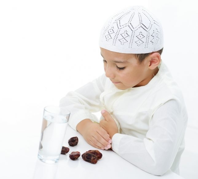 اذا كان هذا الصيام الاول لطفلك اهتمي بذلك 