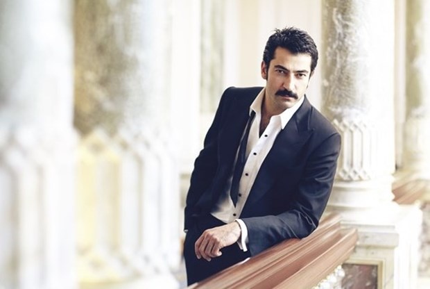 كينان اميرزالي اوغلو يسبح في الاموال