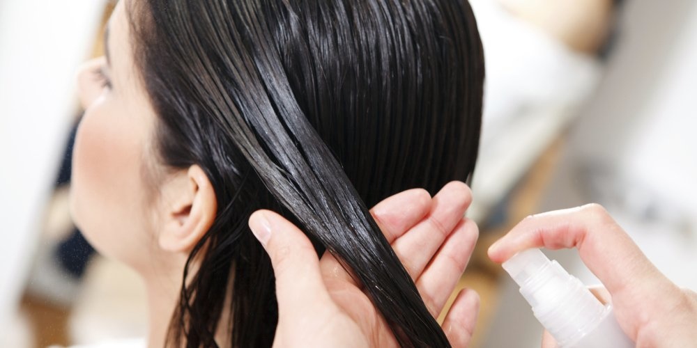 استخدكي المواء الطبيعية لشعرك